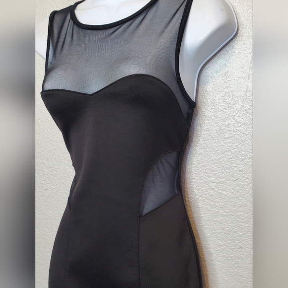 💚5/$25 FV21 LBD Black Mesh Cutout Scuba Bodycon Sleeveless Dress Size Medium - Picture 4 of 8